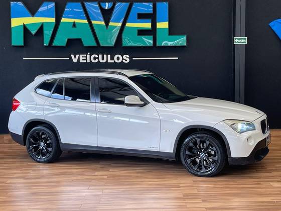 BMW X1 2.0 16V GASOLINA SDRIVE18I 4P AUTOMÁTICO BMW X1 2.0 16V GASOLINA SDRIVE18I 4P AUTOMÁTICO
